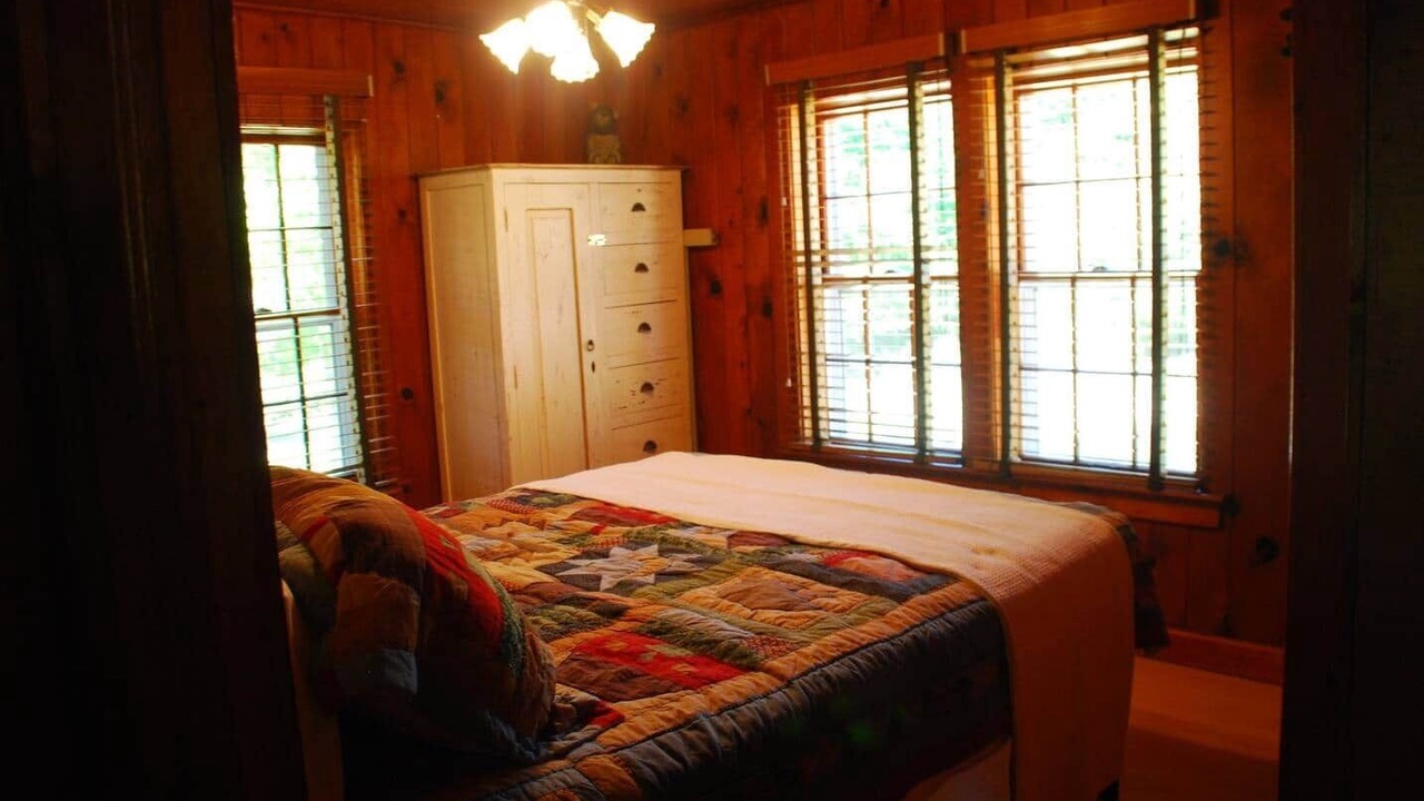 Photo of Bedroom in Grubville