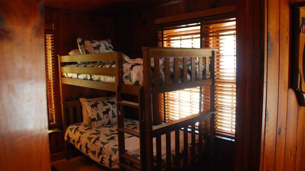 Photo of Bedroom in Grubville