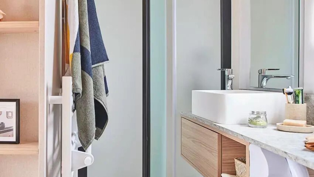 Photo of Bathroom in Saint-Julien-des-Landes