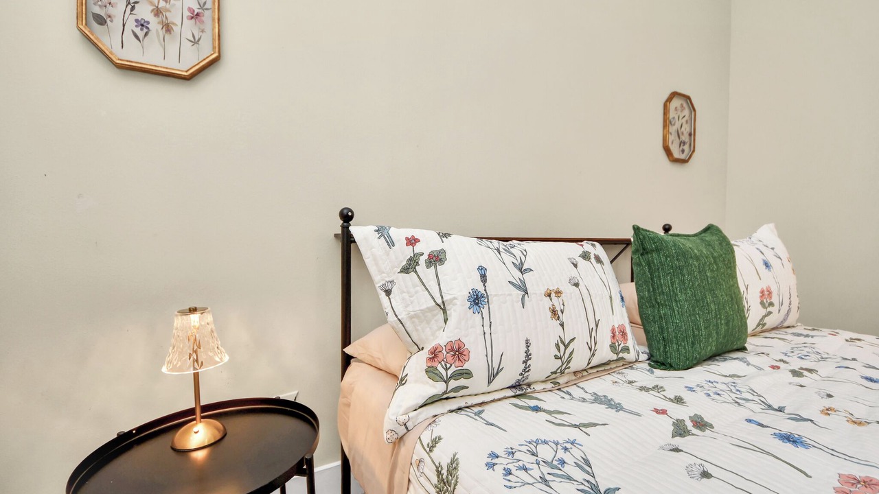 Photo of Bedroom in Willow Meadows/Willowbend Area