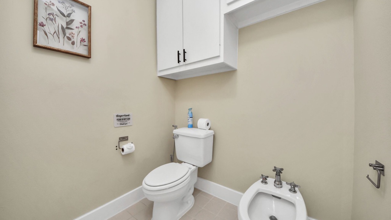 Photo of Bathroom in Willow Meadows/Willowbend Area