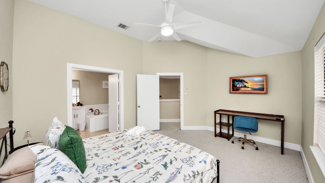 Photo of Bedroom in Willow Meadows/Willowbend Area