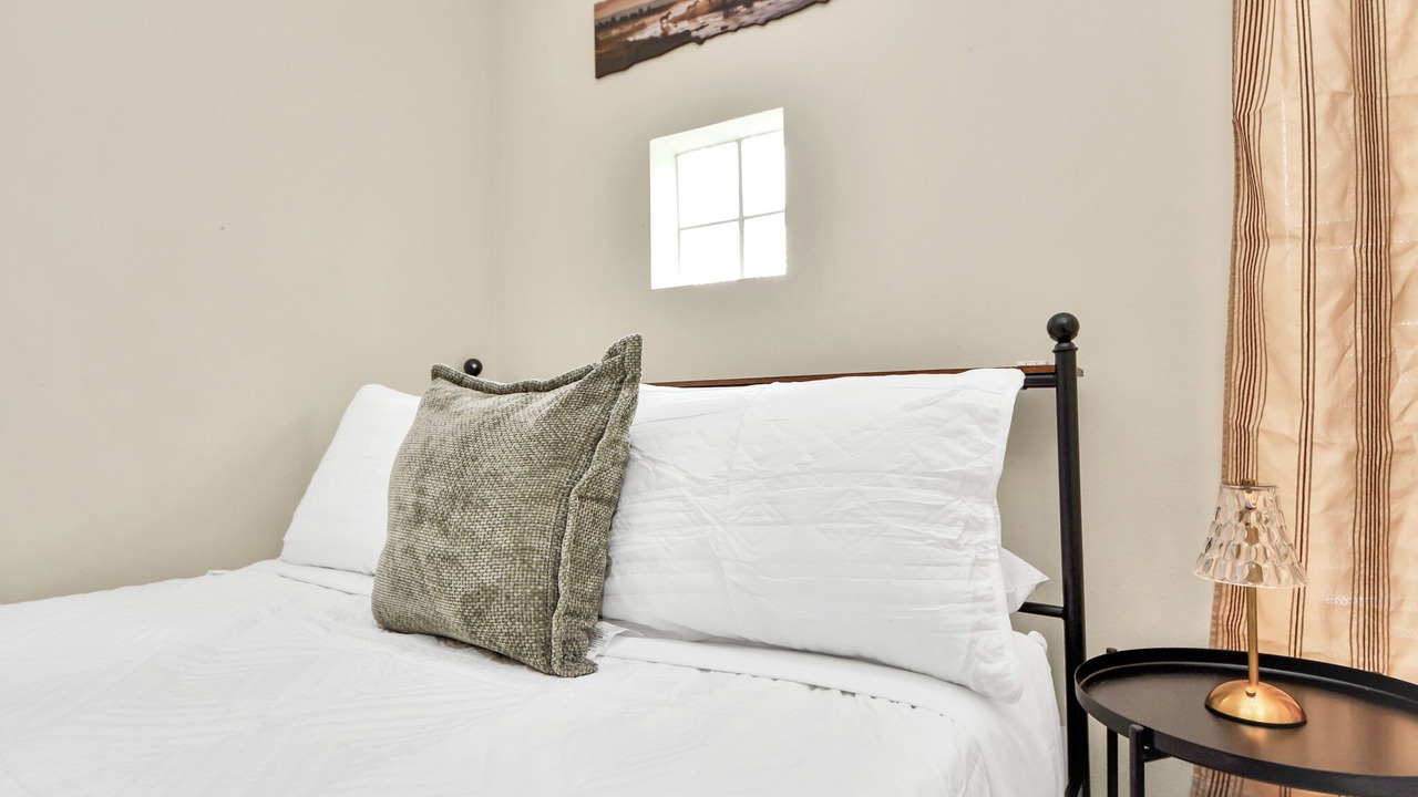 Photo of Bedroom in Willow Meadows/Willowbend Area
