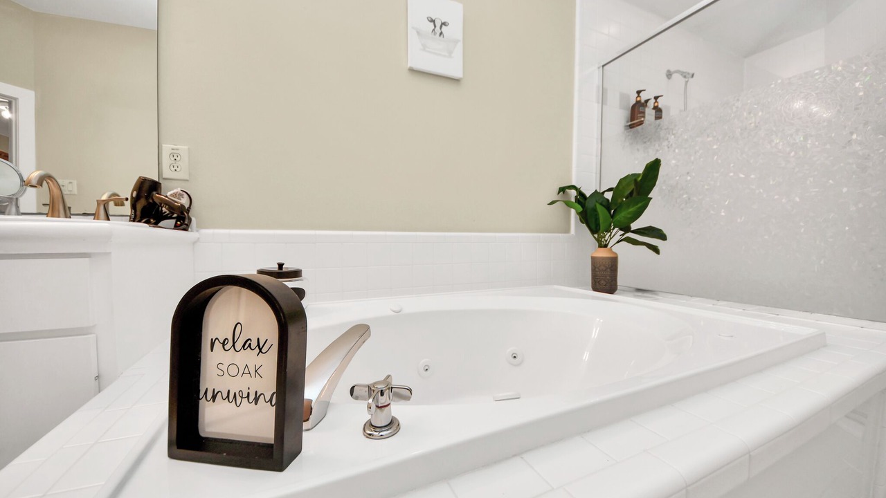 Photo of Bathroom in Willow Meadows/Willowbend Area