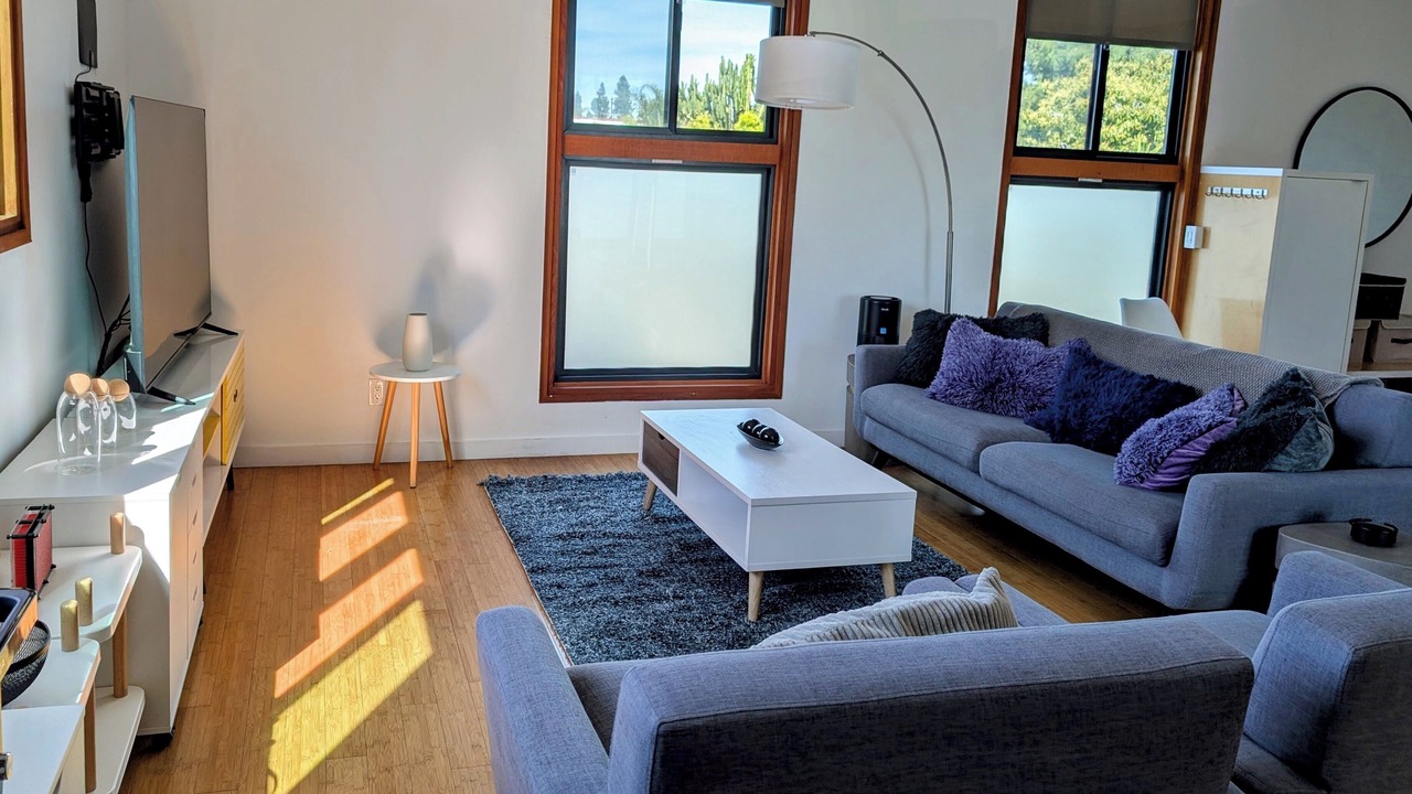 Photo of Livingroom in Culver - West