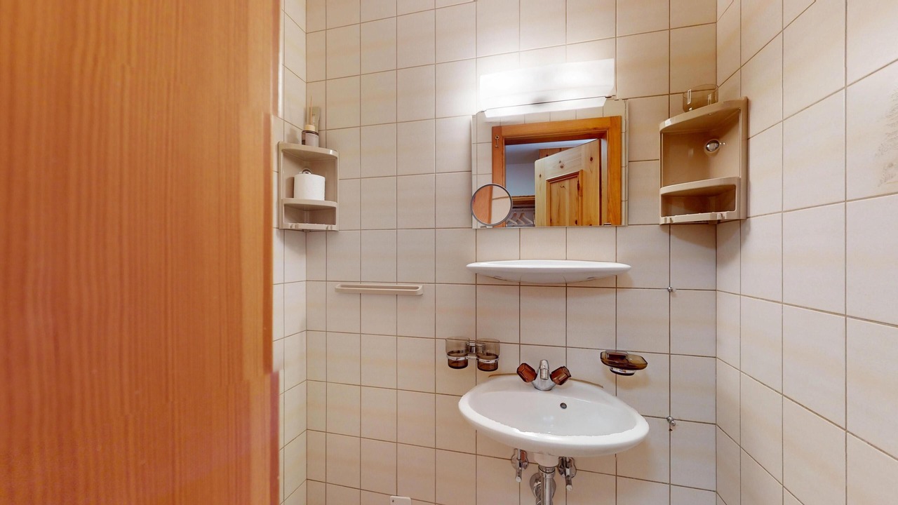 Photo of Bathroom in Bever