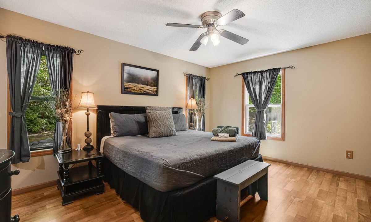 Photo of Bedroom in Pisgah Forest