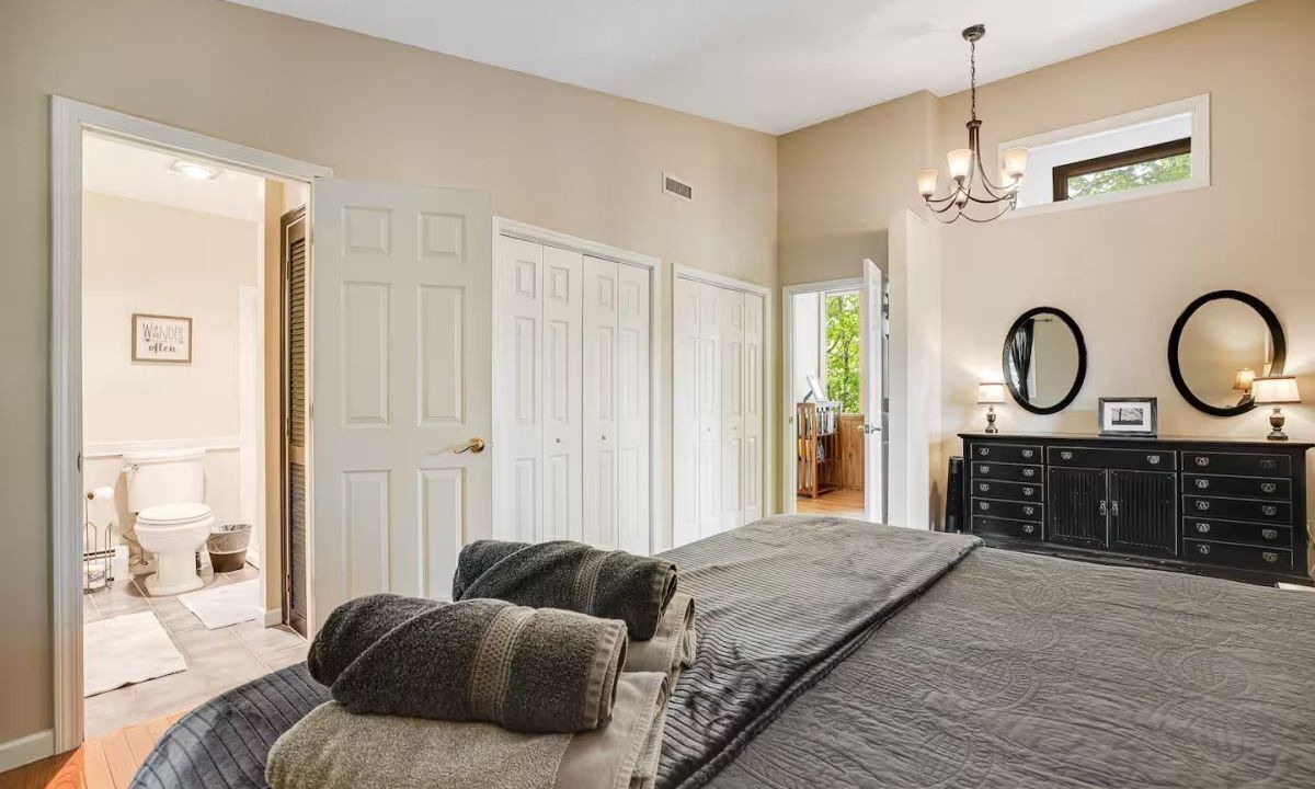 Photo of Bedroom in Pisgah Forest