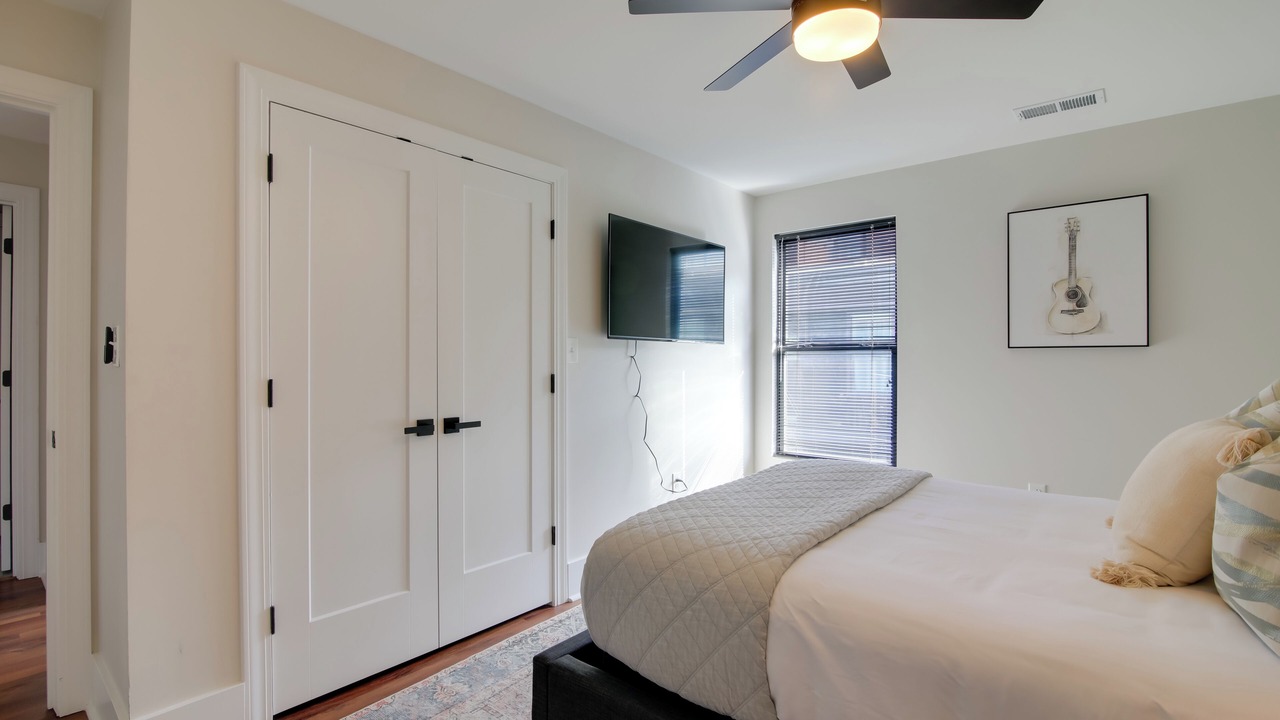 Photo of Bedroom in New Pathways