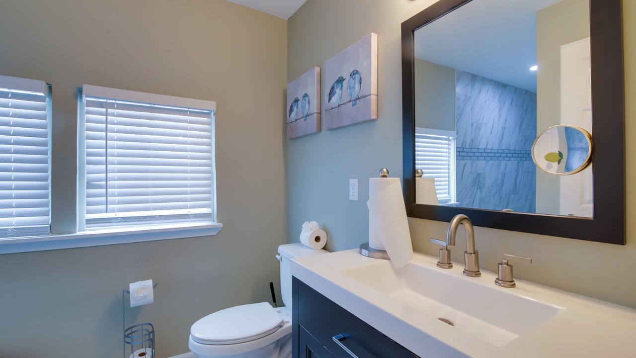 Photo of Bathroom in Midtown