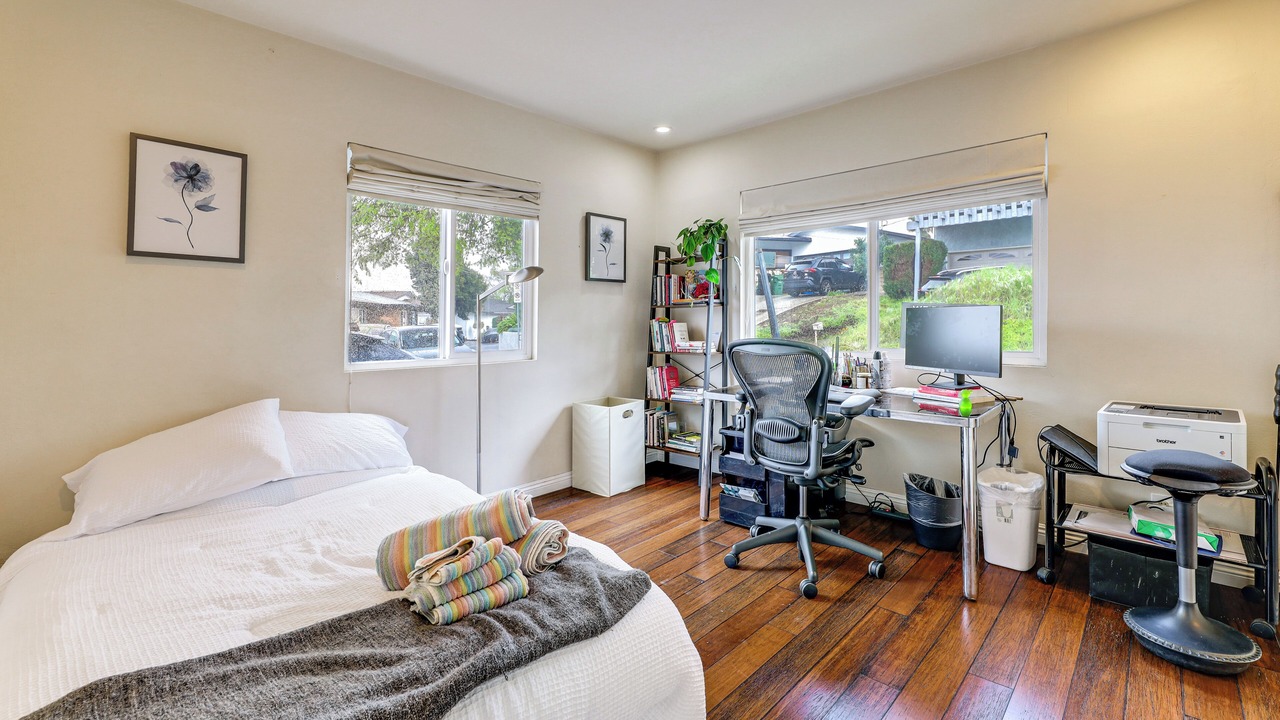 Photo of Bedroom in Eagle Rock