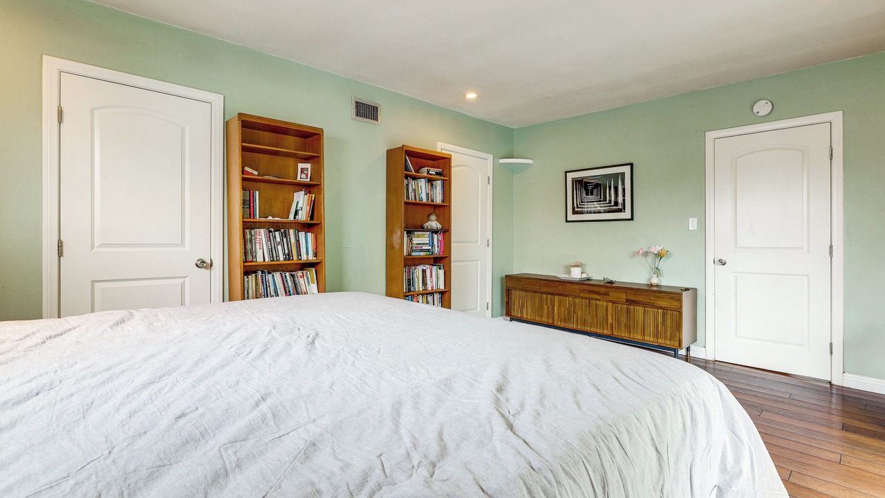 Photo of Bedroom in Eagle Rock