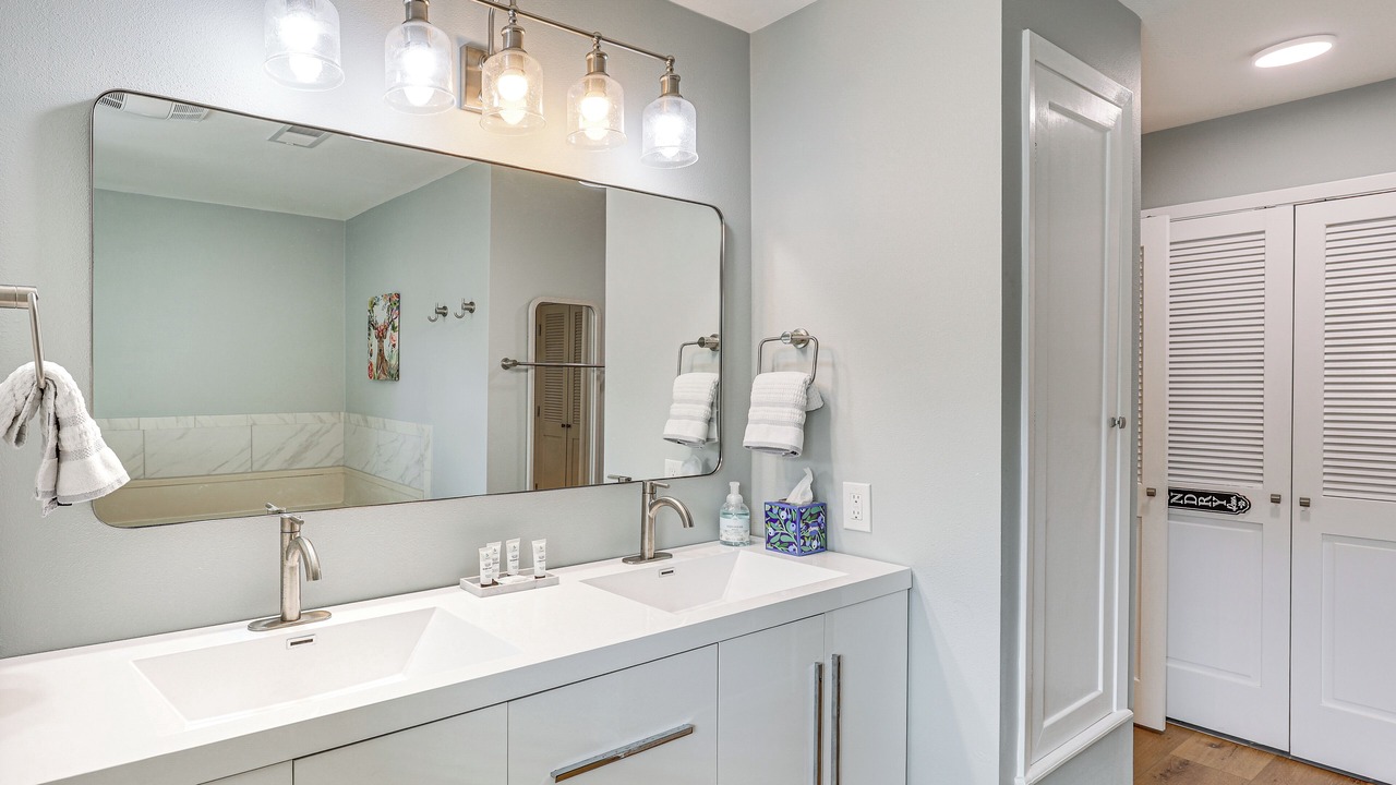 Photo of Bathroom in Holly Lake Ranch