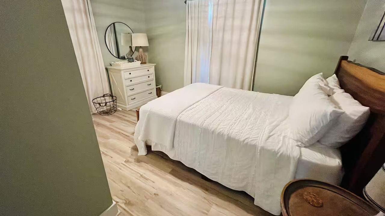 Photo of Bedroom in Warrensburg