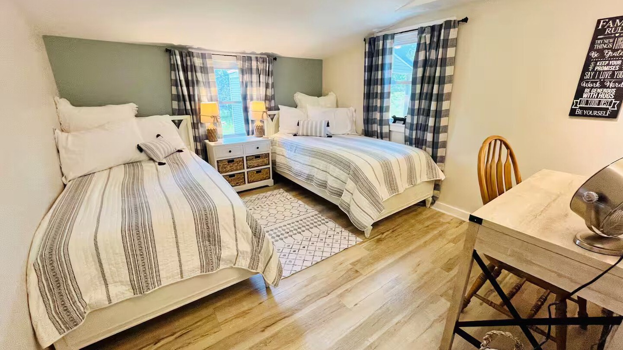 Photo of Bedroom in Warrensburg