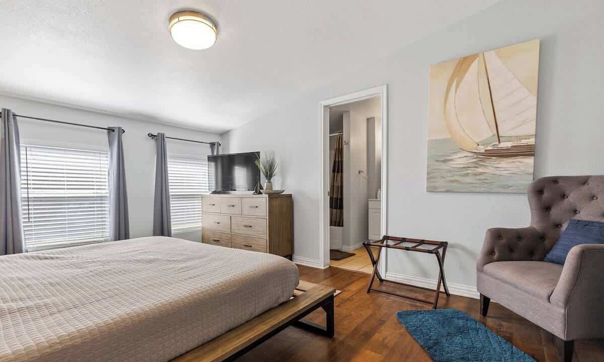 Photo of Bedroom in Arlington Heights