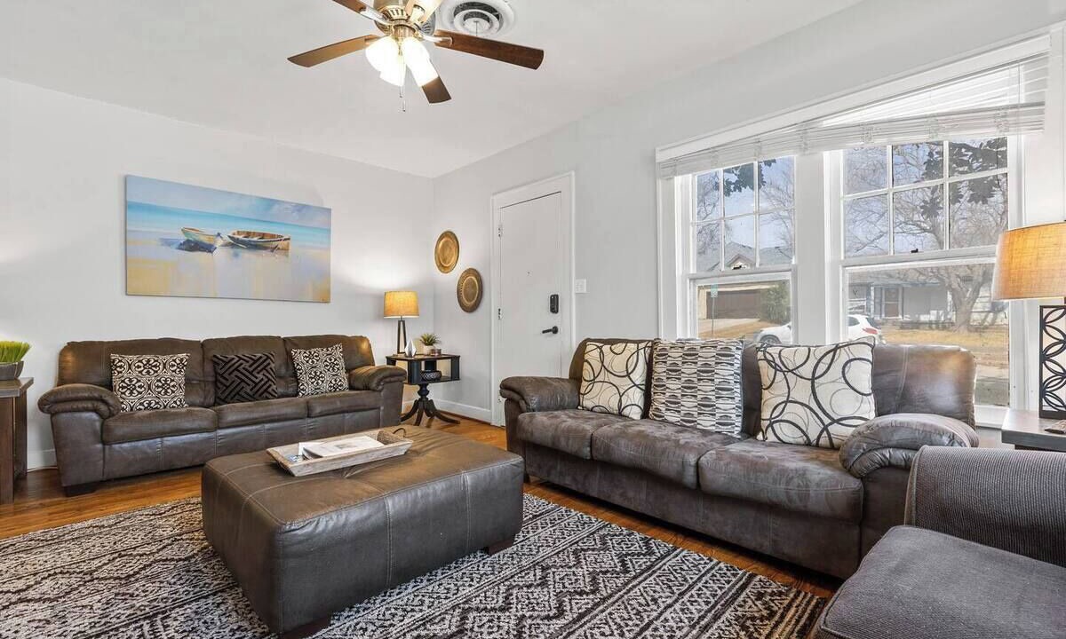 Photo of Livingroom in Arlington Heights