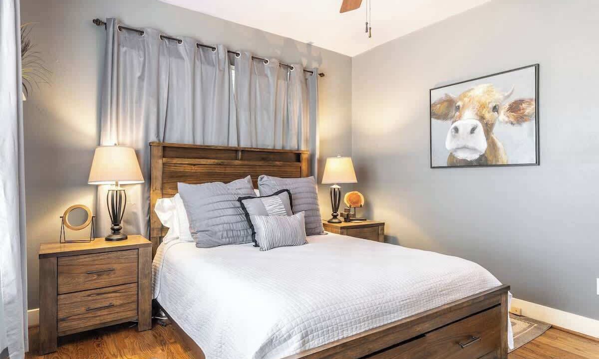 Photo of Bedroom in Arlington Heights