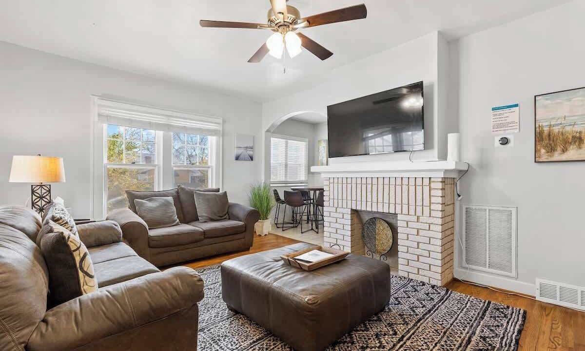 Photo of Livingroom in Arlington Heights