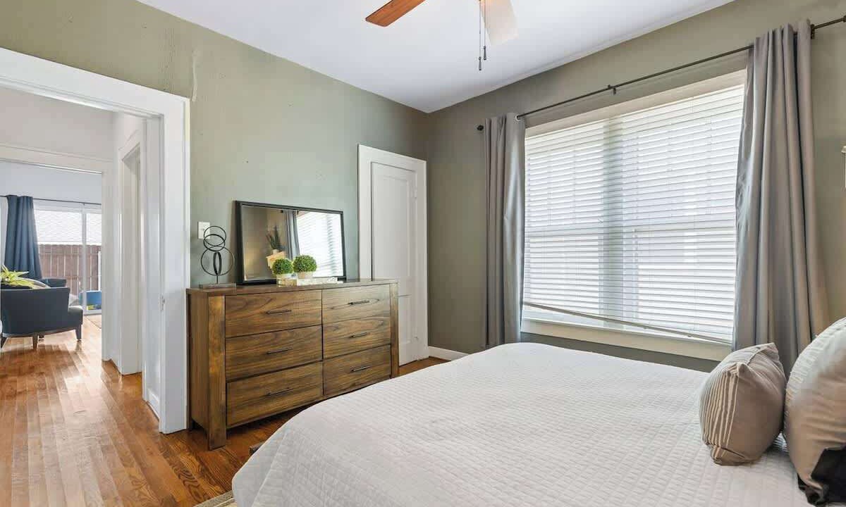 Photo of Bedroom in Arlington Heights