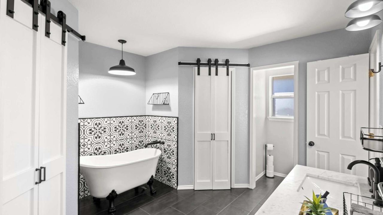 Photo of Bathroom in Saginaw