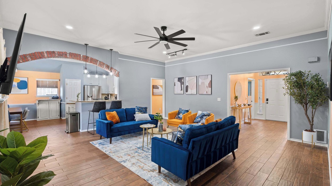 Photo of Livingroom in Saginaw