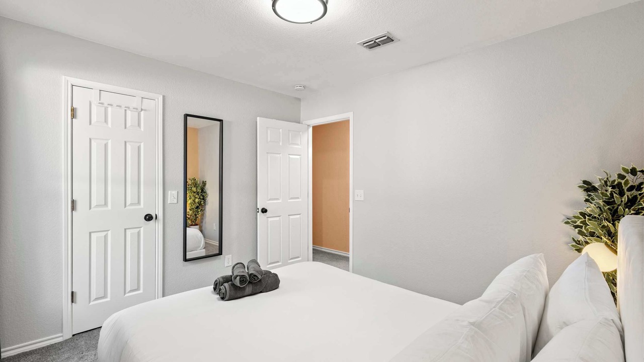 Photo of Bedroom in Saginaw
