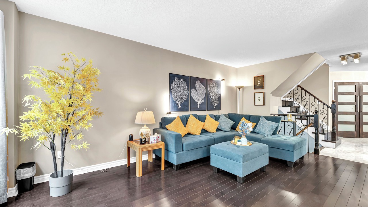 Photo of Livingroom in Lisgar
