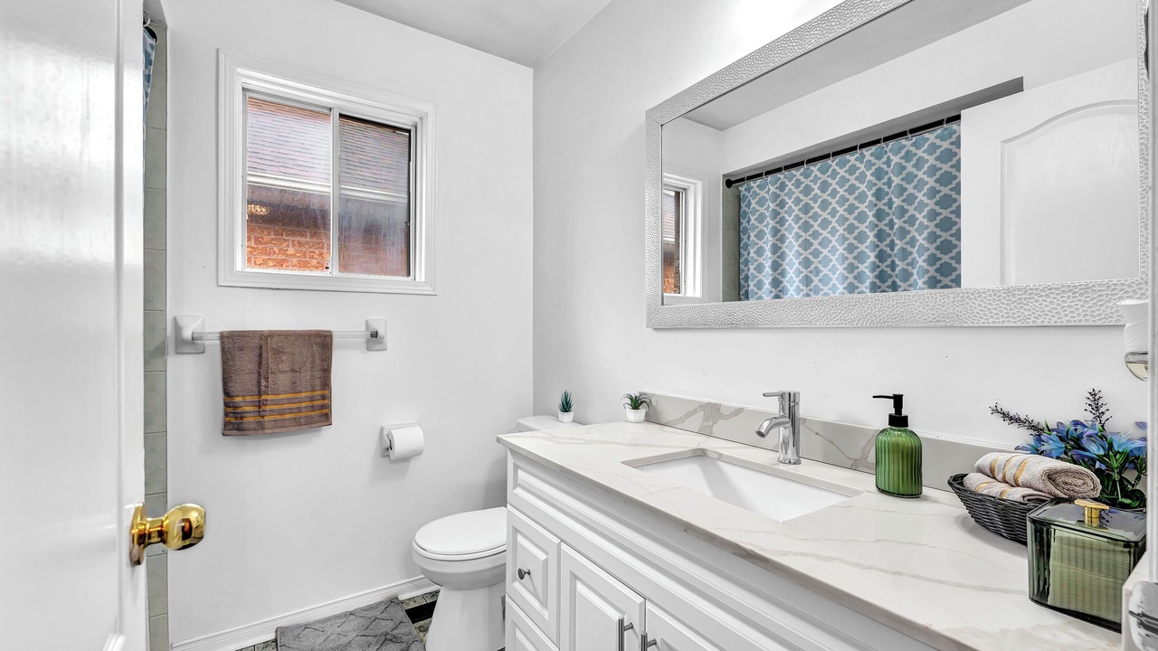 Photo of Bathroom in Lisgar