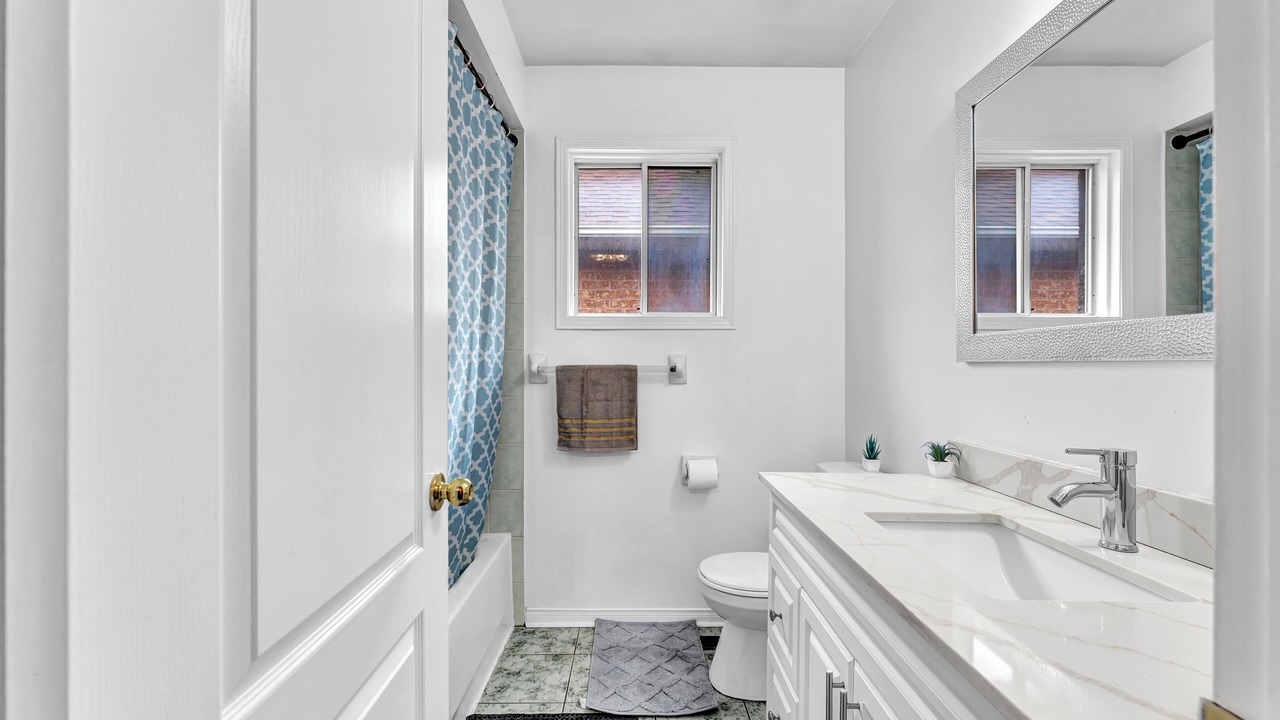 Photo of Bathroom in Lisgar