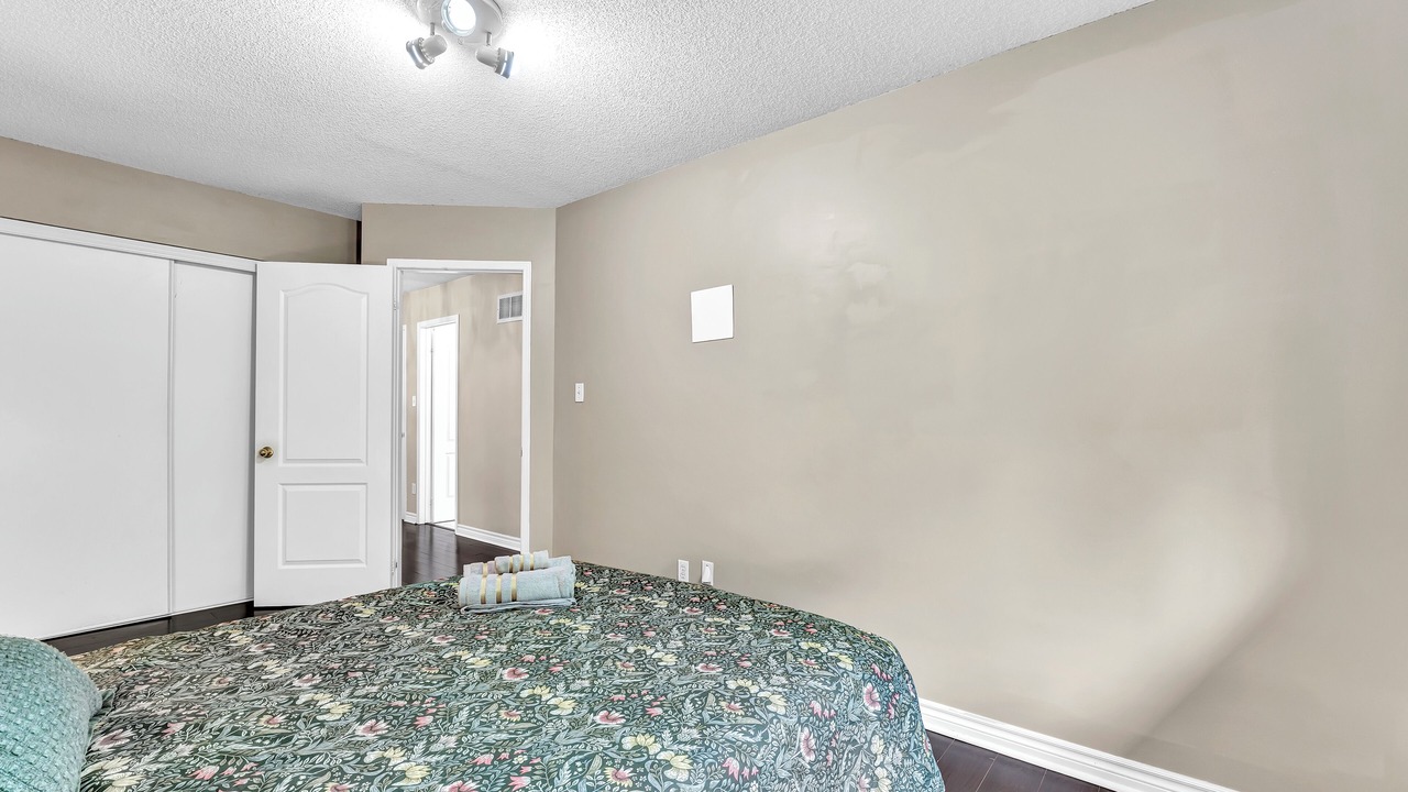 Photo of Bedroom in Lisgar