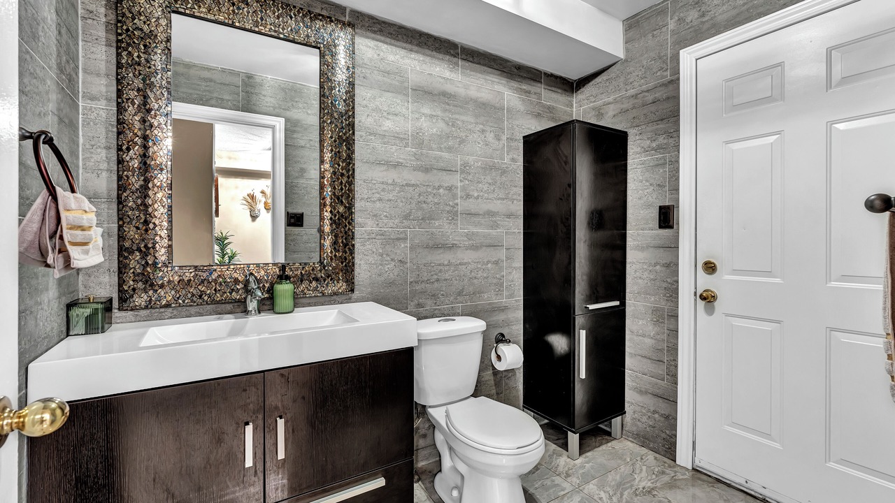 Photo of Bathroom in Lisgar
