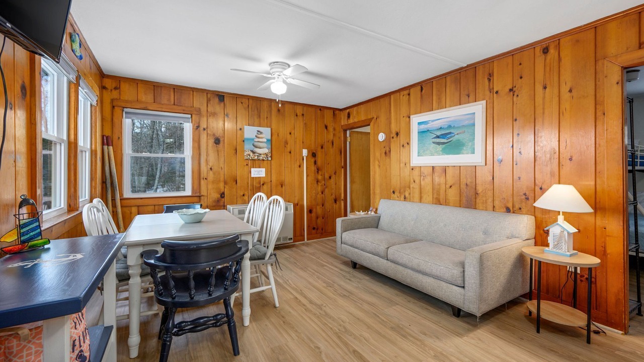 Photo of Bedroom in Silver Beach