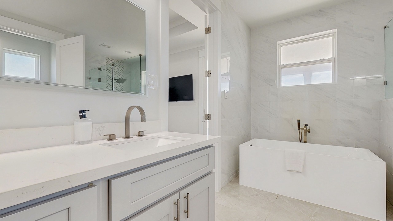 Photo of Bathroom in Pirates Beach West