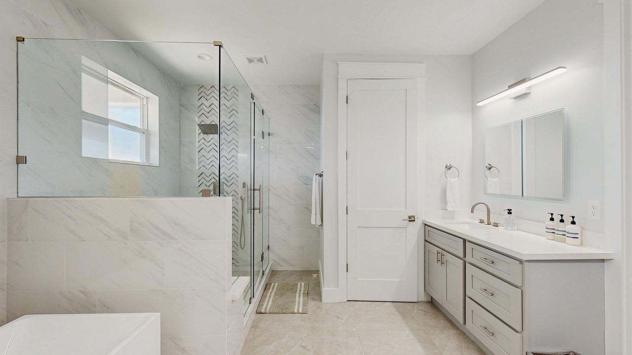 Photo of Bathroom in Pirates Beach West