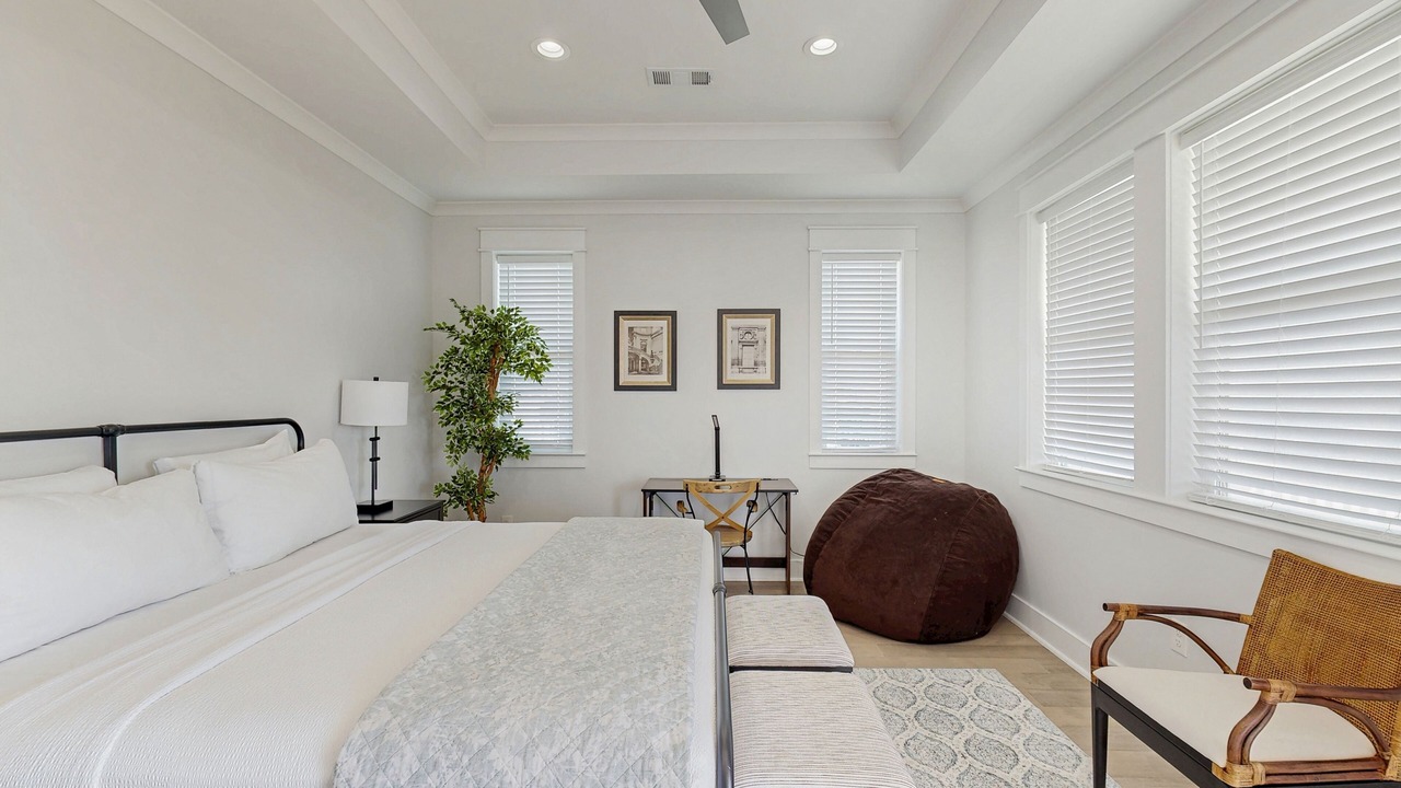 Photo of Bedroom in Pirates Beach West