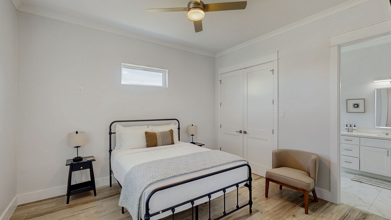 Photo of Bedroom in Pirates Beach West