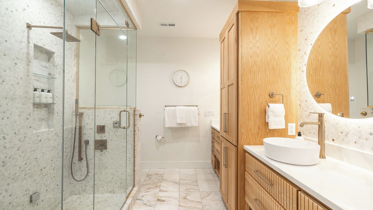 Photo of Bathroom in Ponce De Leon