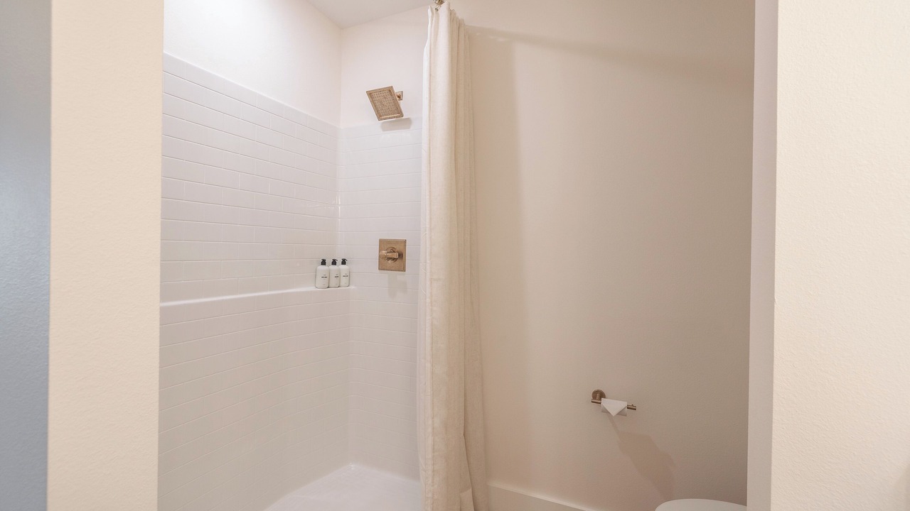 Photo of Bathroom in Ponce De Leon