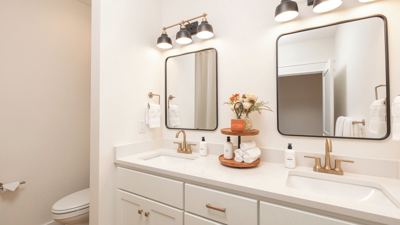 Photo of Bathroom in Ponce De Leon