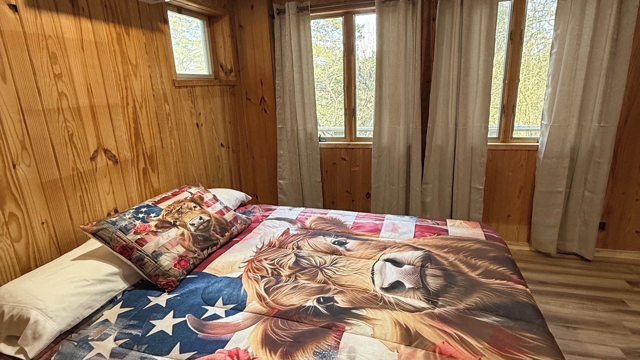 Photo of Bedroom in Bourbon