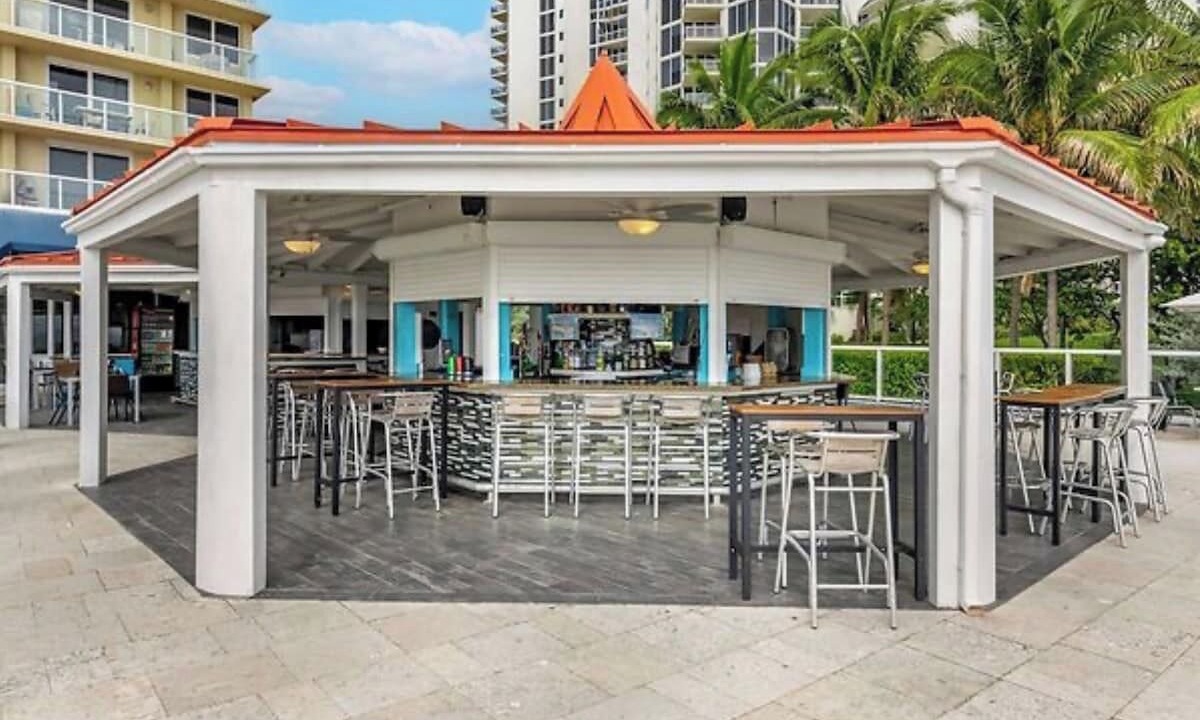 Photo of Others in Sunny Isles Beach