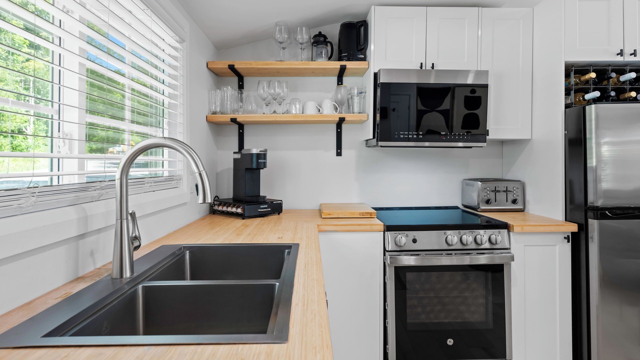 Photo of Kitchen in Mono