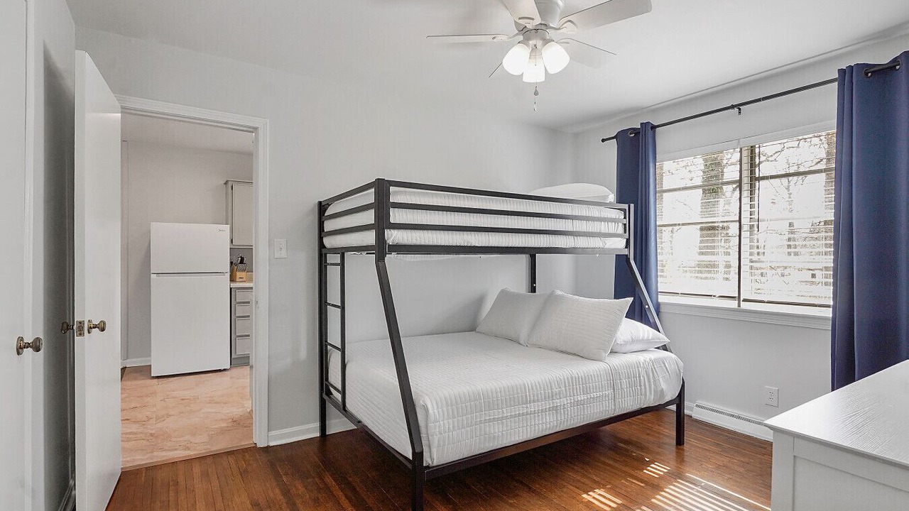 Photo of Bedroom in Crestline Heights
