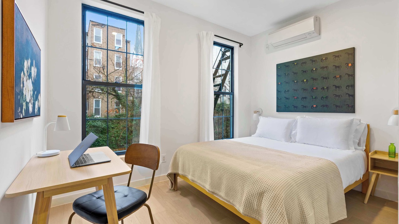 Photo of Bedroom in Greenpoint