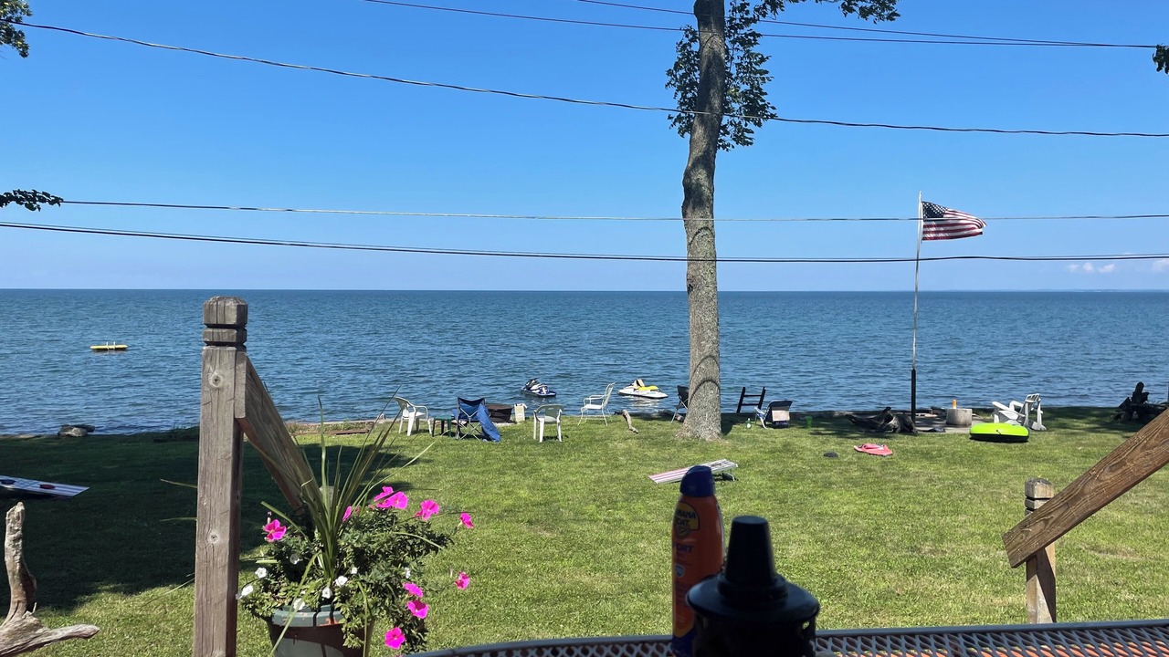 Photo of Outdoor in Maple View