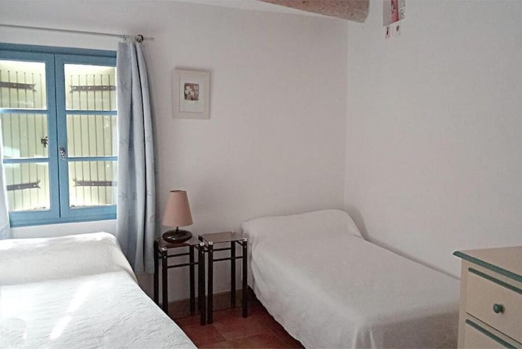 Photo of Bedroom in Malaucene