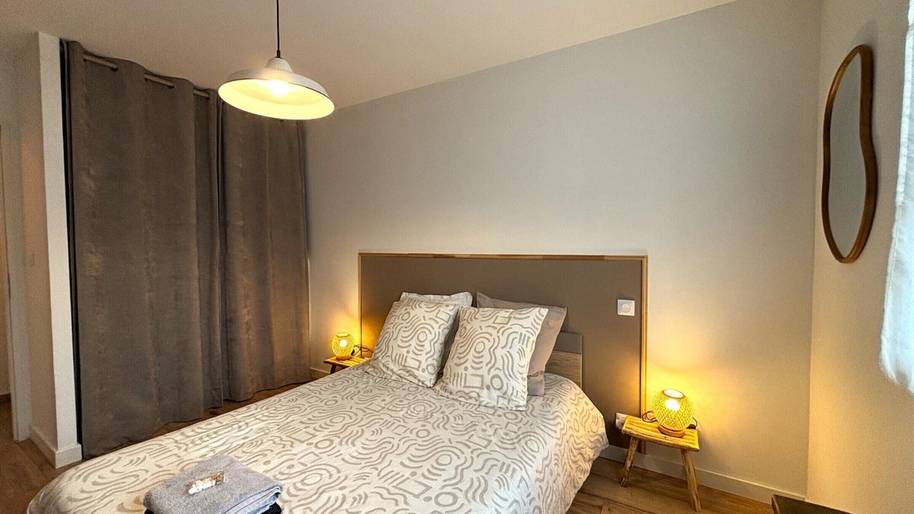 Photo of Bedroom in Cusset