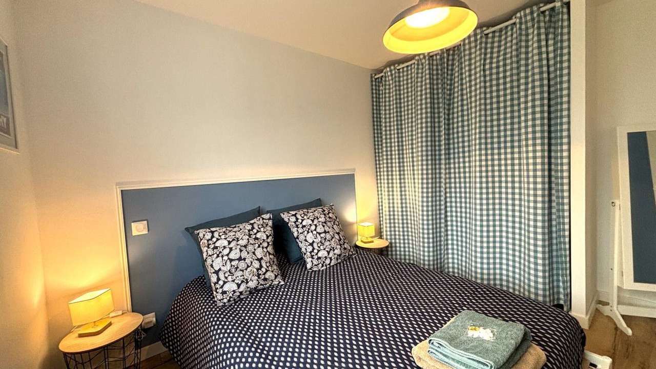 Photo of Bedroom in Cusset