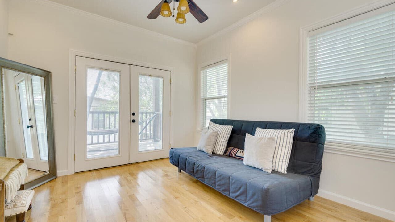 Photo of Livingroom in Zilker
